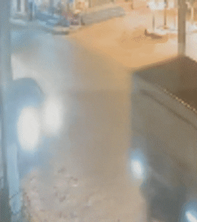 Bomberos denuncian demora del SEME tras accidente entre motocicleta y camioneta en San Antonio
