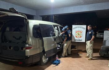 La droga incautada estaba oculta en el doble fondo de un furgón.