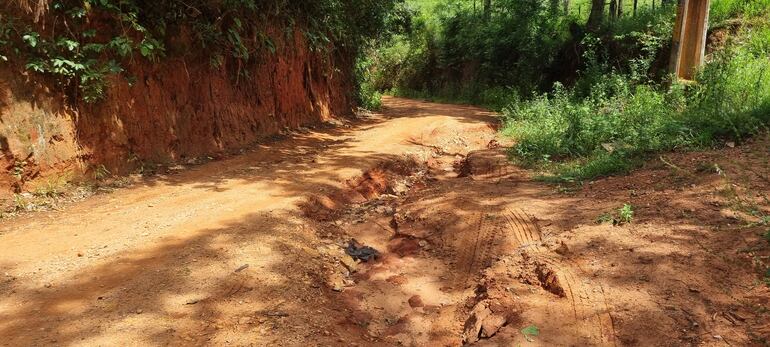 Caminos en pésimo estado en todo su tramo son los que se observan en la comunidad de Ysypo Potrero