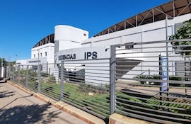 Denuncian falta de atención de médico pediatra en urgencias en la Unidad Sanitaria del IPS de San Juan Bautista, Misiones.
