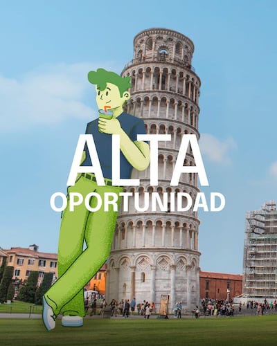 Personaje cartoon con vaso frente a la Torre Inclinada de Pisa, rodeado de turistas en un día soleado.