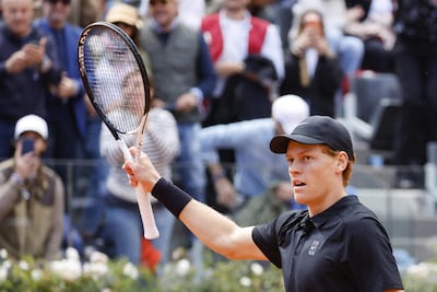 Jannik Sinner venció en tres mangas a Daniil Medvedev y definirá este domingo el título de Roma contra Casper Ruud.