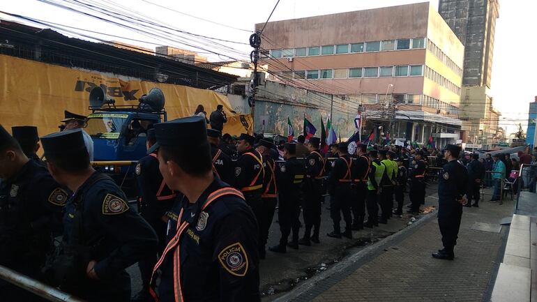 policías policía Asunción