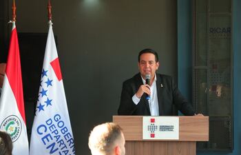 El gobernador de Central, Ricardo Estigarribia, fustigó en su discurso la ausencia de autoridades del MSP.