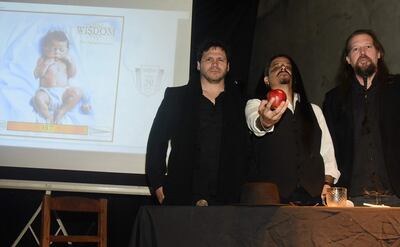 Los integrantes de Wisdom en un momento de la conferencia de prensa.
