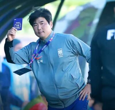 El primer entrenador en recurrir al FVS fue Lee Chang-Won, seleccionador de Corea del Sur.