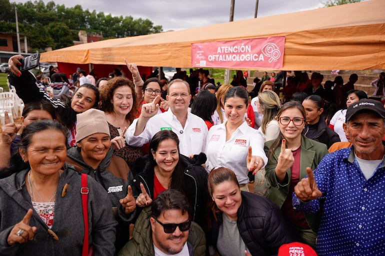 Campaña proselitista con promesa de mejorar la atención sanitaria.