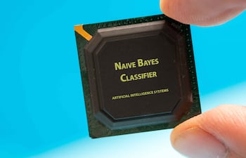 Un clasificador probabilístico basado en el teorema de Bayes, asumiendo la independencia entre las características. Es particularmente eficaz para tareas de clasificación de texto.