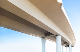 Imagen ilustrativa: una autopista elevada.