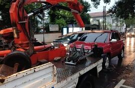 grúa lluvia automóvil Asunción
