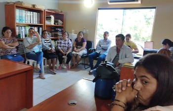 Esta mañana los vecinos que se oponen a la ampliación del cementerio se reunieron con las autoridades de la Municipalidad para tratar el problema