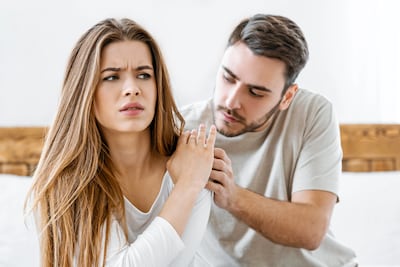 Cuando el sexo deja de ser elección y se vuelve impulso, la pareja suele vivir ansiedad, secretos y discusiones repetidas.