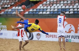Luqueño derrotó a Hayes 4-3 para clasificar a la etapa semifinal del Clausura de la Superliga de fútbol playa.