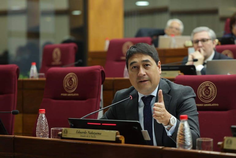 El senador Eduardo Nakayama (independiente) se pronuncia en el espacio de oradores y en la sesión del Senado sobre la decisión de la Corte de rechazar la acción de inconstitucionalidad planteada por Kattya González.
