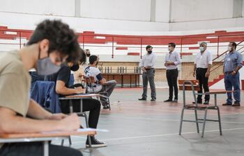 En esta oportunidad se ofrecen, por única vez, un total de 3.100 becas.