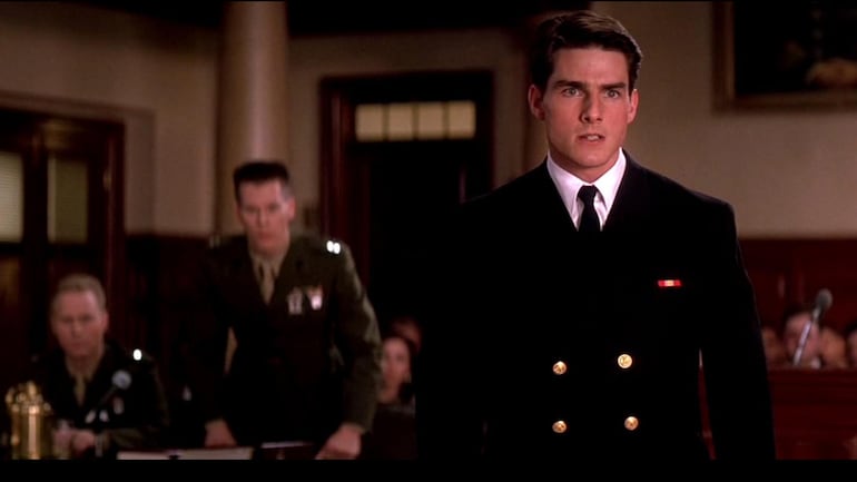 Tom Cruise en una escena de la película dramática "Cuestión de honor".