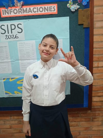 Paloma Bordón, estudiante del sexto grado de la Primera Escuela Paraguaya de Sordos.
