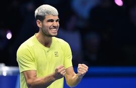 Carlos Alcaraz definirá el título del Torneo de Maestros con el italiano Jannik Sinner.