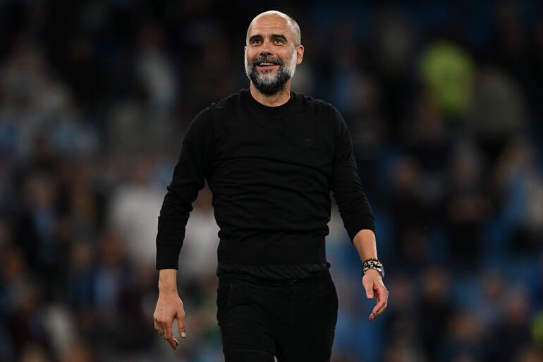 Pep Guardiola, entrenador del Manchester City, durante el partido contra el Newcastle por la segunda fecha de la Premier League en el Etihad Stadium, en Manchester, Inglaterra.