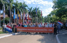 Docentes de la UNA anuncian nuevamente marchas y manifestaciones.
