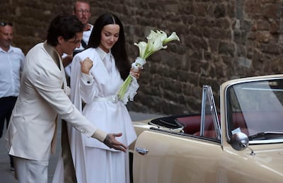 Dove Cameron y Damiano David dieron el "sí, quiero" en Montalcino, Siena (Italia). (EFE/EPA/FABIO DI PIETRO)