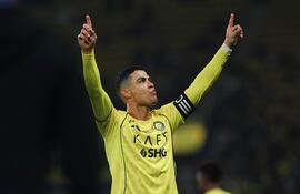 Cristiano Ronaldo llegó a 962 goles en su carrera profesional.