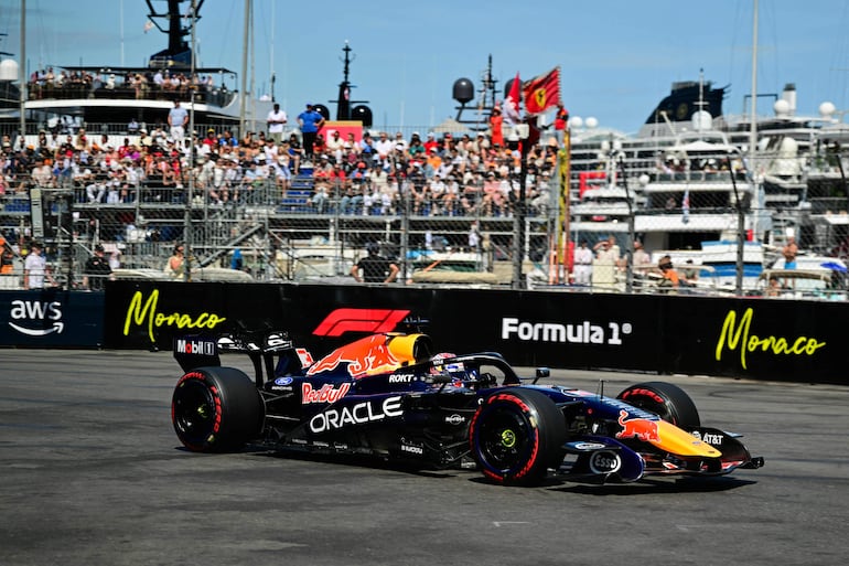 Max Verstappen (Red Bull) partirá segundo desde la primera fila junto a Andrea Kimi Antonelli (Mercedes).