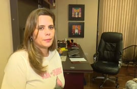 La senadora Kattya Gonzalez (PEN) recibió el apoyo de los integrantes del Partido Paraguay Pyahurá pese a las diferecias políticas que tienen.