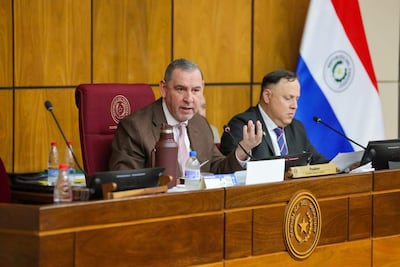 El presidente de la comisión de Asuntos Constitucionales del Senado, Javier Zacarías Irún, en plena audiencia pública con candidatos a contralor y subcontralor.