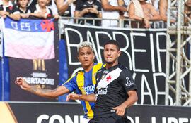 Pese al gran esfuerzo, el Sportivo Luqueño no pudo superar al Vasco da Gama, que se impuso por 6-5 y que es el candidato a quedarse con el título de la Copa Libertadores de fútbol playa que se disputa en Brasil.