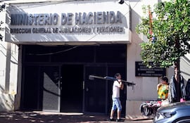 Plantean que para asegurar la sostenibilidad de la Caja Fiscal se establezcan aportes escalonados en función de los ingresos de los afiliados, entre otros.