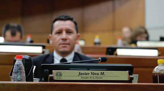 El senador Javier "Chaqueñito" Vera, quien se encuentra en el foco de cuestionamientos por maltratos a funcionarios.
