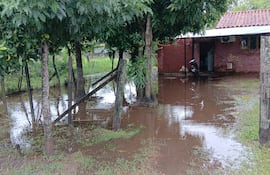 Los pobladores del barrio San Blas temen de que sus viviendas sean afectadas por agua.