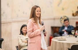 Soledad Núñez recibió el apoyo del PLRA para candidatarse a la intendencia.