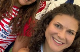 Selfie de los paraguayos velocistas en el Mundial de Relevos 2026.