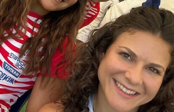 Selfie de los paraguayos velocistas en el Mundial de Relevos 2026.