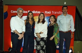 Álvaro Chaparro, Karina Moreno, Norma Prantte, Mabel González y José Brítez.