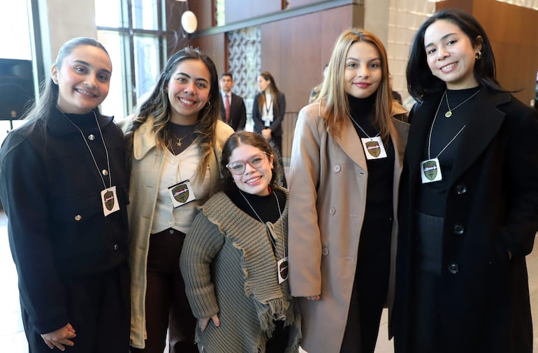Natalia Alfonso, Fernanda Martinez, Dulce Coronel, Anahi Sosa y Andrea Velázquez