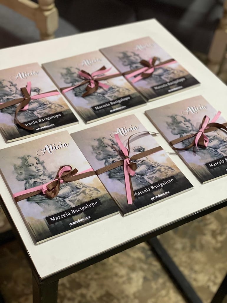 Alicia, de Marcela Bacigalupo.