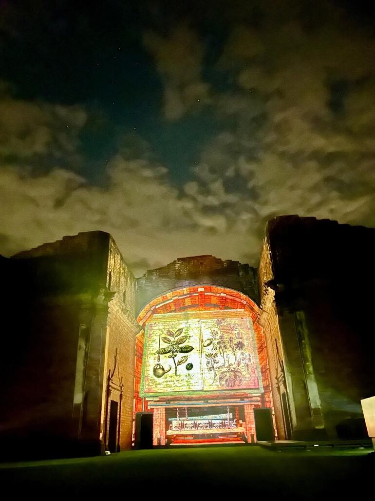 El Príncipe Alberto II de Mónaco visitó las Misiones Jesuíticas en Itapúa.