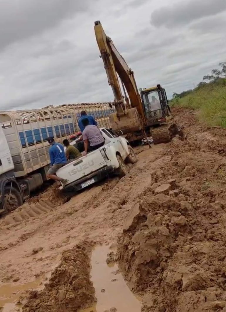 Estado actual del camino en la zona de Tte. Martinez en Alto Paraguay