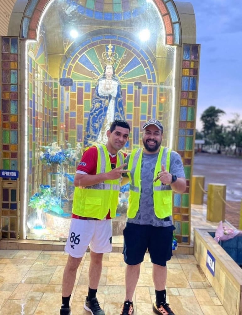 Ovidio Ayala y Freddy Ayala, peregrinaron desde Pedro Juan hasta Caacupé.