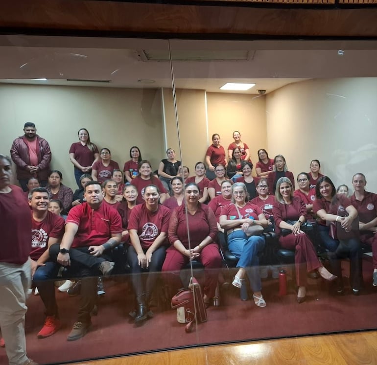 Diputados sancionan ley que dignifica labor del obstetra