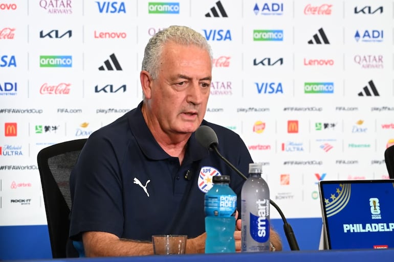 Desde Philadelphia habló Gustavo Alfaro previo al duelo por octavos de final: "Francia es una tormenta eléctrica" - Selección Paraguaya