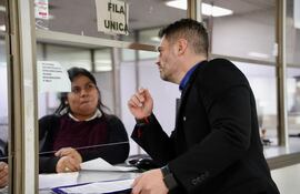 Abogado Enrique Wagener presentó este jueves el pedido de reconsideración del convenio entre la Municipalidad de Asunción y el Asunción Golf Club.