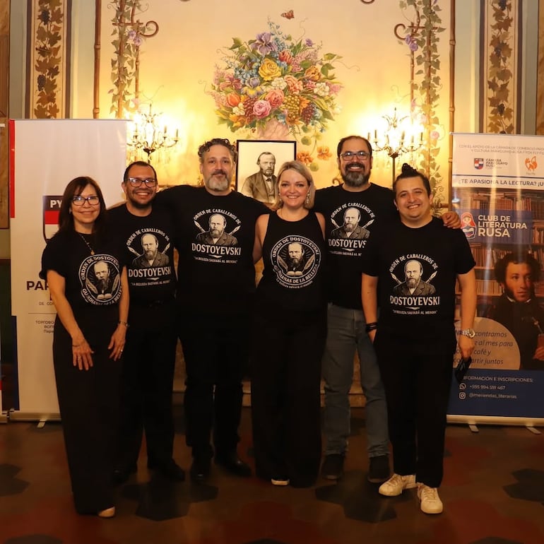 Club de Literatura Rusa.