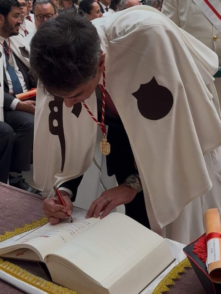 Paraguayo es nombrado caballero de la Orden del Camino de Santiago