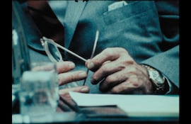 Un fotograma de "Bajo las banderas, el sol".