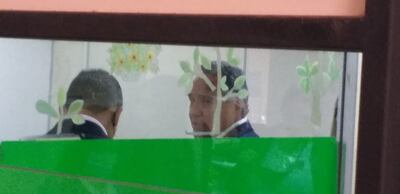 Hugo Javier González y su abogado defensor madrugaron para evitar a los medios de prensa.