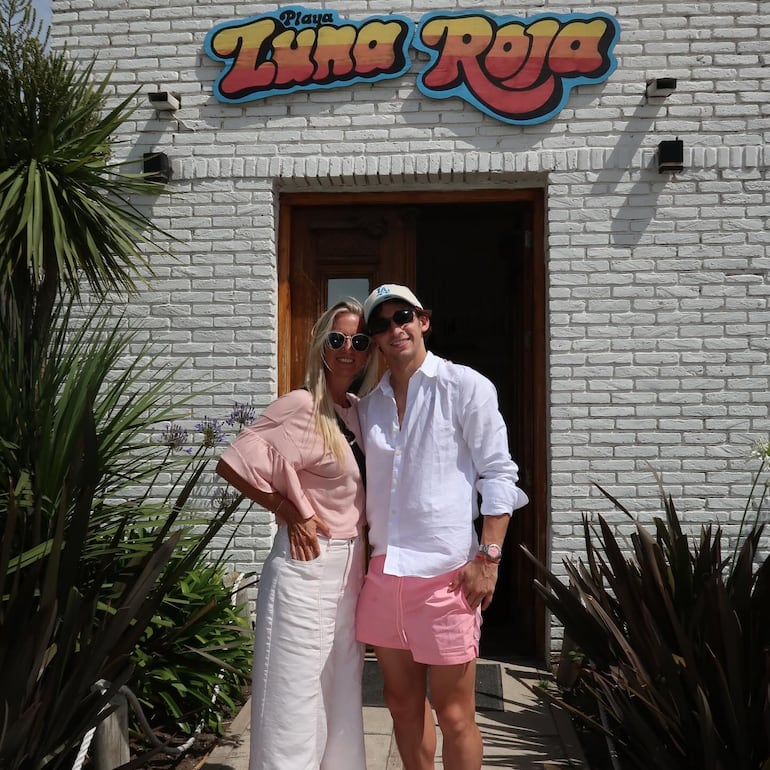 Matías Galarza junto a su madre Romina Fonda. (Instagram/Matías Galarza)